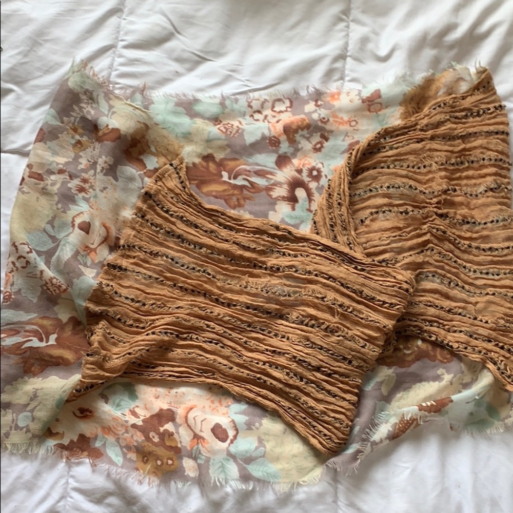 Scarves - Picture 3 of 5